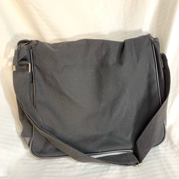 Hard Rock rare global conference messenger bag - Picture 4 of 6